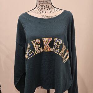 Anthropolohie Graphic "WEEKEND" Sweatshirt